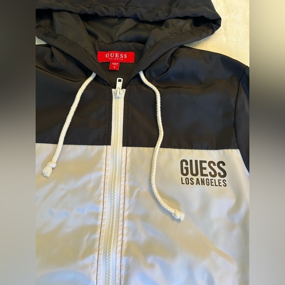 GUESS Los Angeles Black and White Windbreaker - Picture 3 of 6